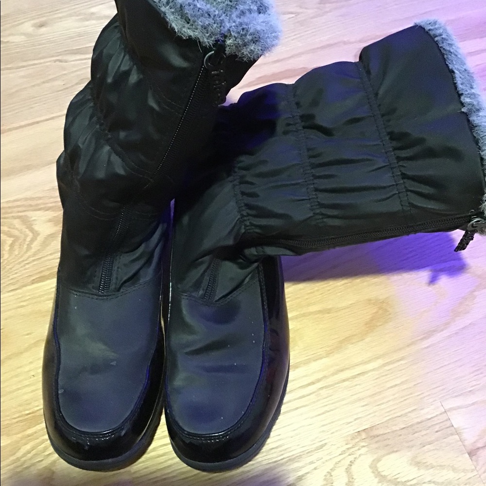 snow boots